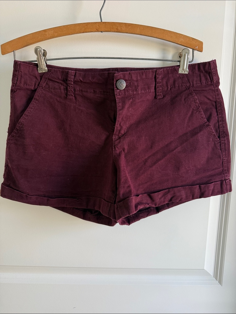 Aeropostale Women's Burgundy Roll-Cuff Midi Shorts